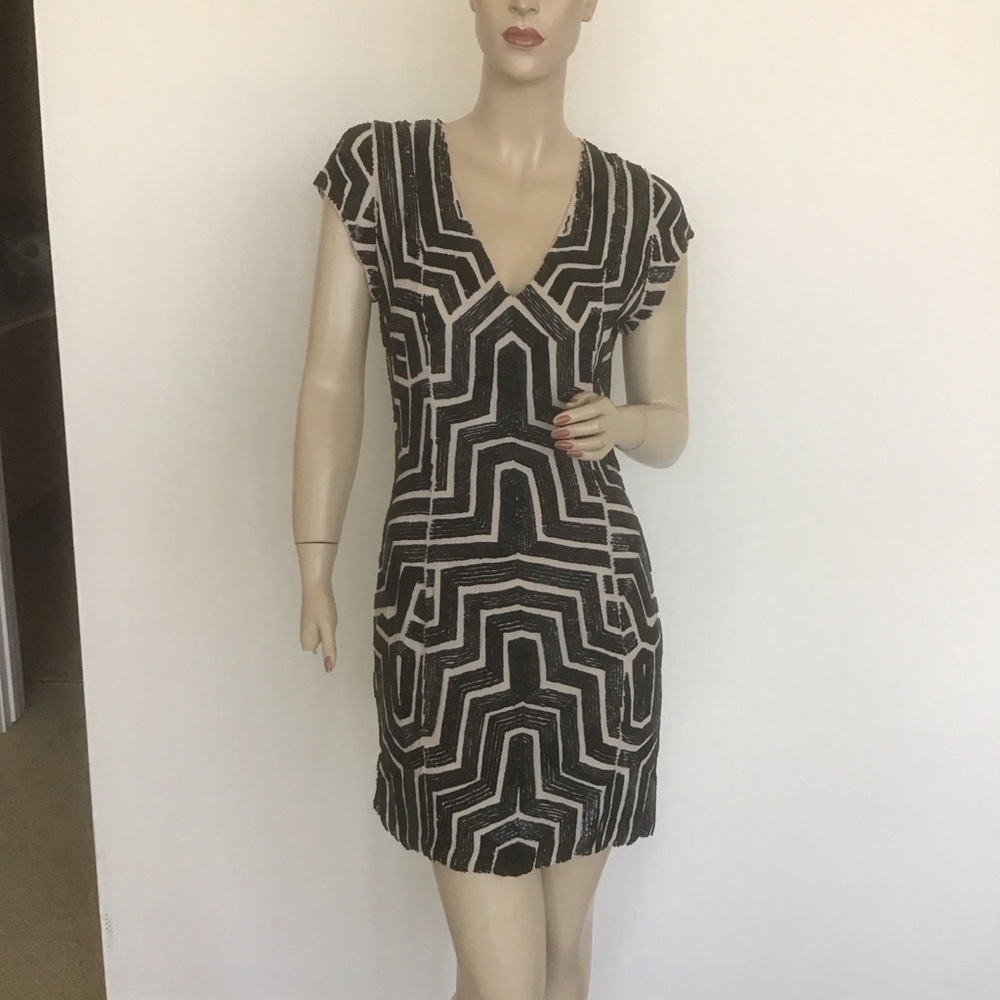 Parker Serena Black Nude Art Deco Beaded Sequin‎ Fitted Mini Cocktail Dress 4